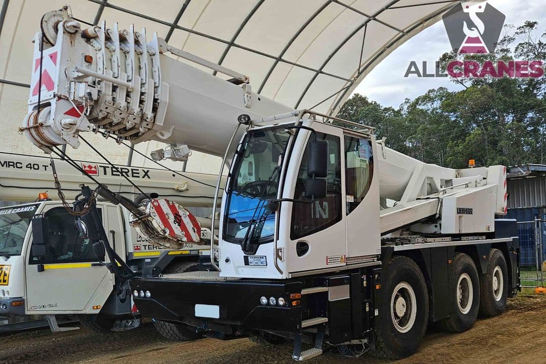 Liebherr LTC1045-3.1 2012 - UNDER CONTRACT — photo 1