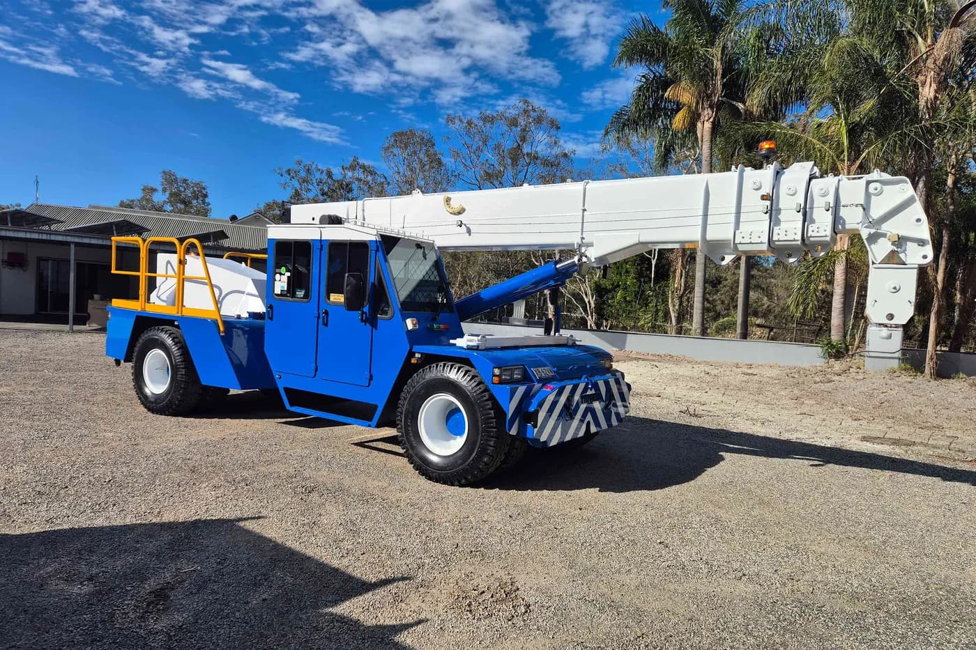 Franna MAC25 pick and carry crane